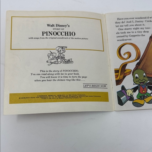 Vintage MCM Disney's Story of Pinocchio 24 page Book BOOK ONLY - Picture 3 of 4